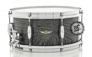 Caixa Tama Star Walnut Shell 14x6,5" Satin Charcoal Japanese Sen (Made in Japan) com aros Die-Cast