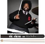 Baqueta Vic Firth Signature Questlove "Padrão 7A" Comprida (10267)
