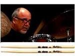 Baqueta Vic Firth Signature Peter Erskine "Padrão 7A/5A" Bolinha (1142)