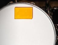 Abafador de Tambores Meinl Honey Slab Dampening MDHS, barra de gel que simula uma "carteira" na caixa