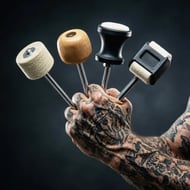 Kit com 4 Batedores de Bumbo FSA Percussion com diferentes sonoridades madeira, feltro, fibra e borracha