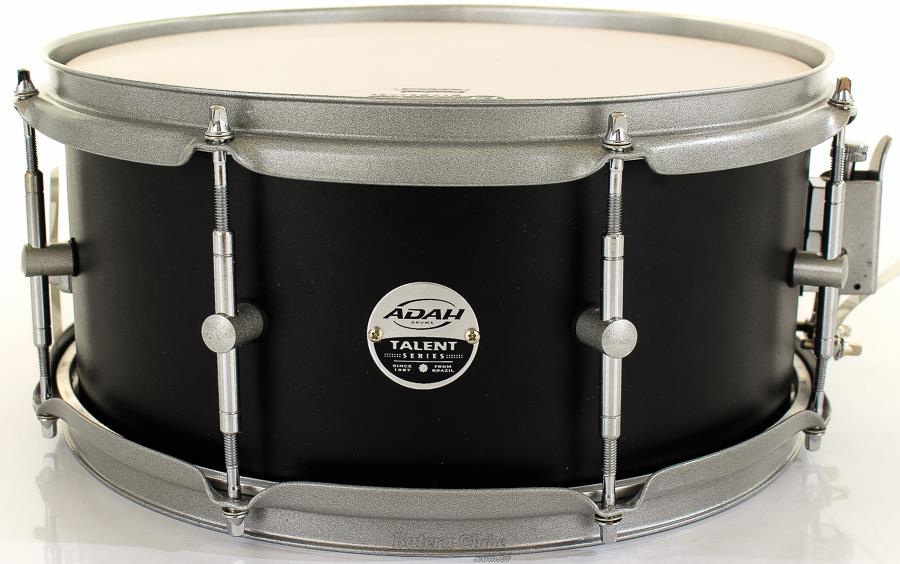 Caixa Adah Talent Series Matte Black 13x6" com Aros 2mm e Casco em Lyptus Saligna BTSC-03122