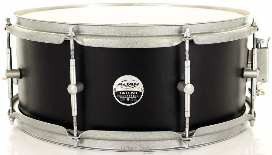 Caixa Adah Talent Series Matte Black 14x6" com Aros 2mm e Casco em Lyptus Saligna BTSC-04122