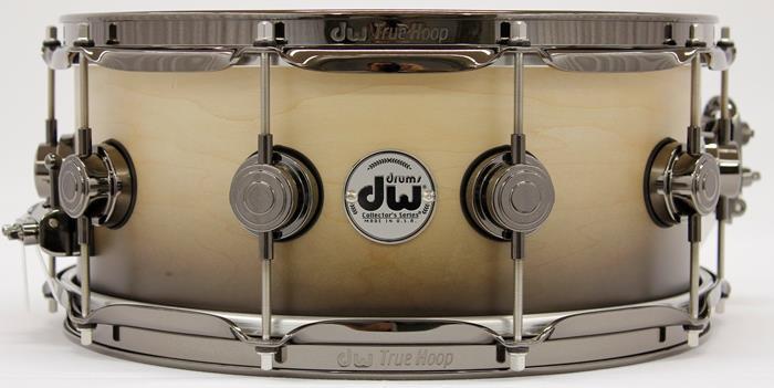 Caixa DW Collectors Maple Satin Specialty Ebony Natural Black Nickel 14x6" Premium Maple 10+6 Ply