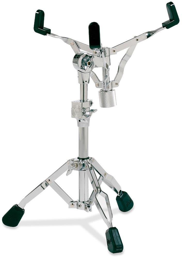 Estante de Caixa DW 3000 Modelo 3300 para Caixas de 10" a 14" Double Braced