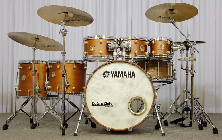 Bateria Yamaha Maple Custom Antique Natural 22",8",10",12",14",16" (SEMINOVO)