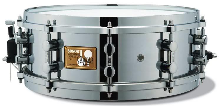 Caixa Sonor Signature Phil Rudd AC/DC 14x5" Chrome Over Brass Shell com Aros Die-Cast