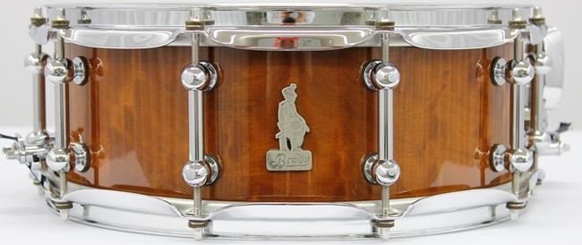 Caixa Brady Solid Jarrah Shell Natural Lacquer 14x5,5"