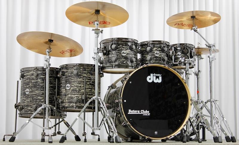 Bateria DW Collectors Maple Finish Ply Black Nickel Oyster Glass 22",8",10",12",14",16"