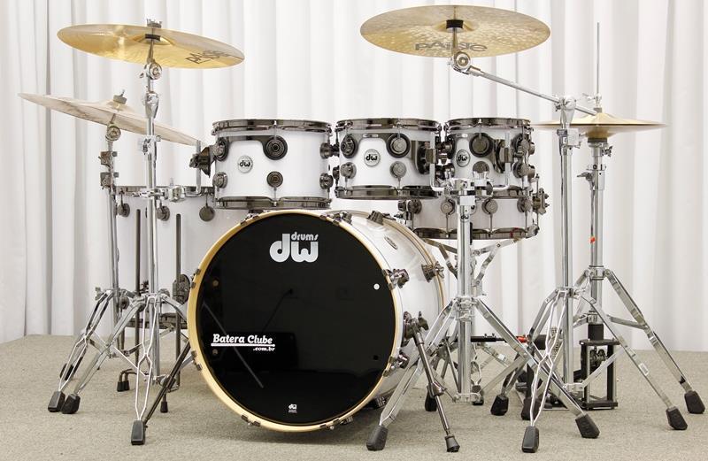 Bateria DW Collectors Maple Finish Ply White Glass Black Nickel 20",8",10",12",14",16"