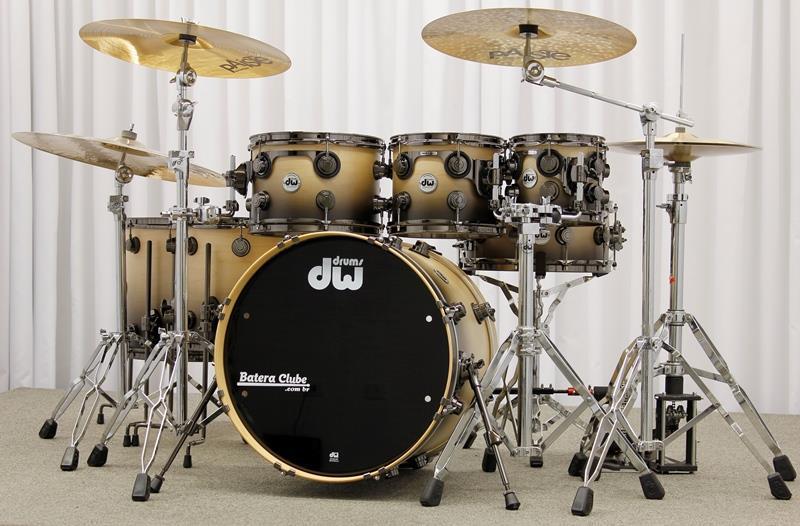 Bateria DW Collectors Maple Satin Specialty Natural to Ebony Fade 20",8",10",12",14",16"