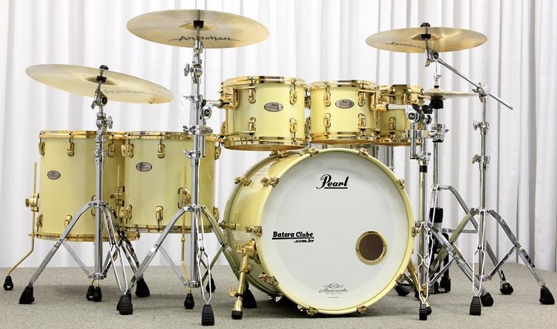 Bateria Pearl Reference Ivory Pearl Lacquer Gold Hardware 22",8",10",12",14",16" (Seminovo)