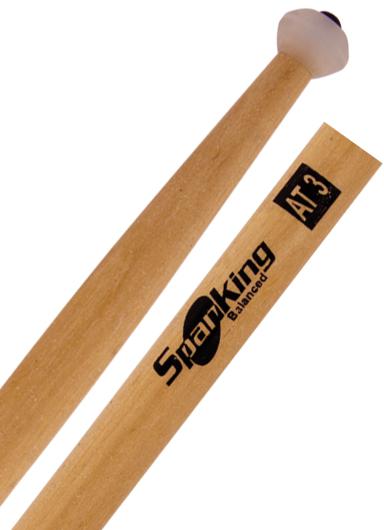 Baqueta Spanking by Zellmer Linha Drums Corp AT3 com Ponta de Nylon para Quadriton (111769) Marching Band