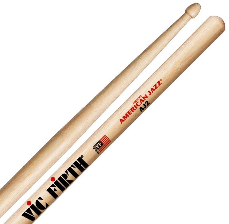 Baqueta Vic Firth American Jazz AJ2 Hickory "Padrão 5A" (7444) Fusion Jazz