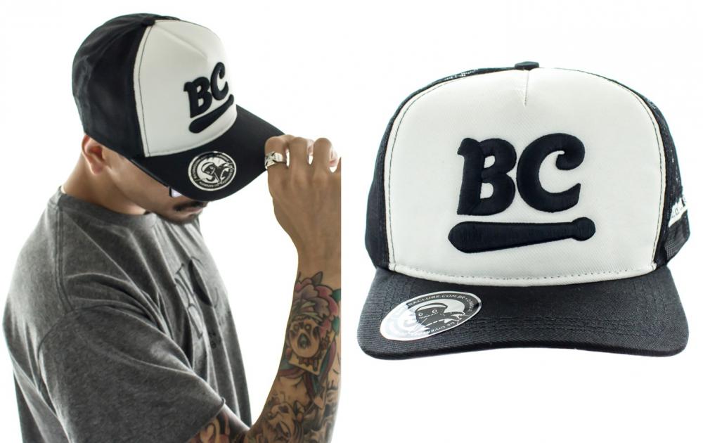Boné Batera Clube BC Signature Branco e Preto Bordado com Tamanho Único Ajustável