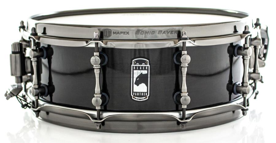 Caixa Mapex Black Panther Black Widow 14x5" com casco fino em Maple com aros Sonic Saver curvado