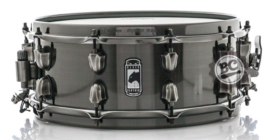 Caixa Mapex Black Panther Blade 14x5,5" Brushed Nickel Steel Shell com aros Sonic Saver curvado