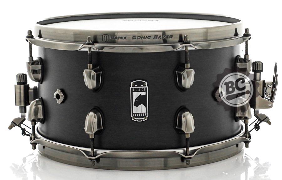 Caixa Mapex Black Panther Hydro 13x7" Maple e anéis de Walnut com aros Sound Arc Hoop Brushed Steel