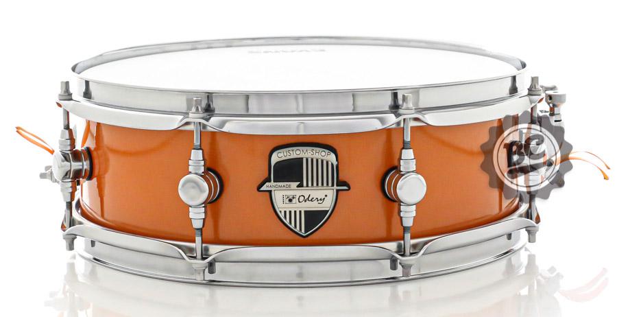 Caixa Odery Custom-Shop Copper Metallic 13x4,5" com casco heavy em Teca 24mm e Aros PowerHoop 2.3mm