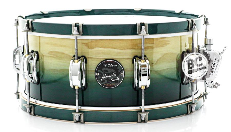 Caixa Odery Signature Alexandre Cunha 14x6" Maple Wood Hoops Degradê Ashwood Hardware Eyedentity