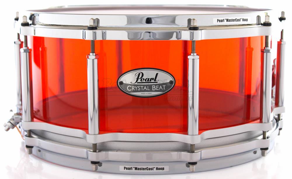 Caixa Pearl Free Floating Crystal Beat Ruby Red 14x6,5" com Casco em Acrílico e Aros MasterCast (Liquidação)