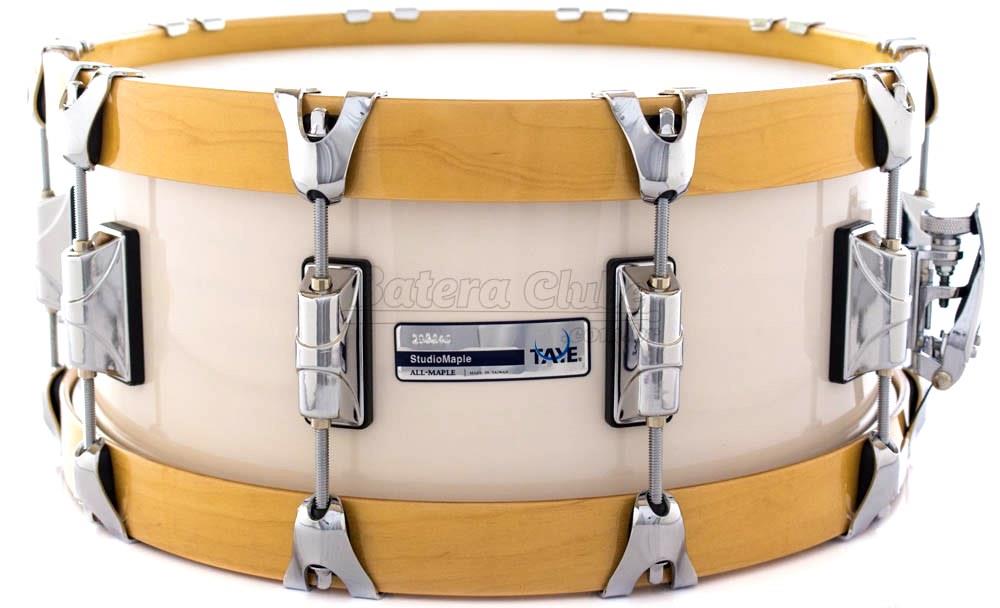Caixa Taye Studio Maple Trans White 14x6" com Aros Wood Hoop 14-Ply