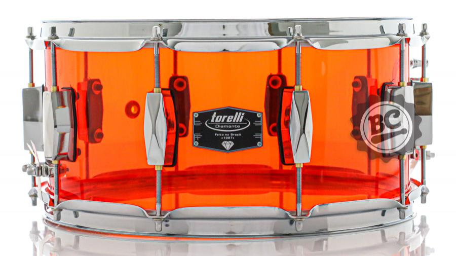 Caixa Torelli Diamante Acrílico Âmbar 14x6,5" TCD86AB com buchas e esteira em brass e 10 afinações