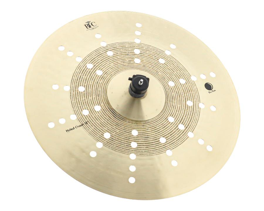 Crash BFC Brazilian Finest Cymbals Dry Dark Holed 18" DDHCR18 em Bronze B20