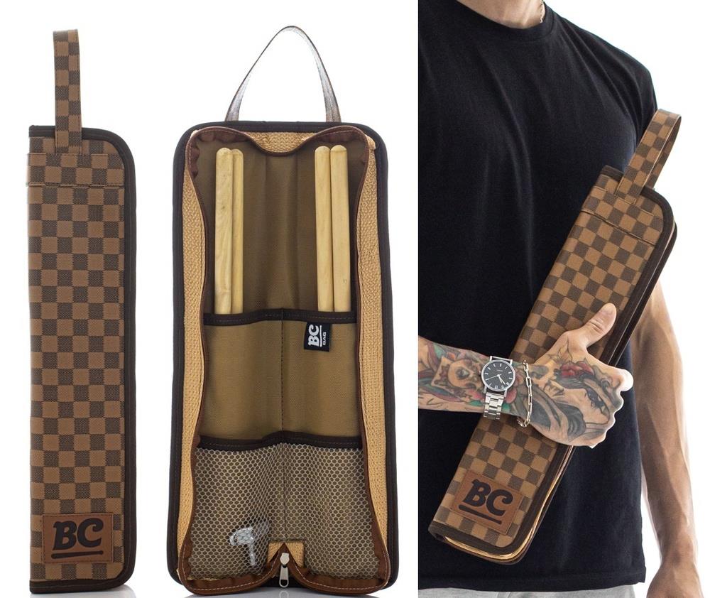 Bag de Baquetas BC Batera Clube Signature Xadrez Capuccino Tommaso em couro sintético e tamanho compacto