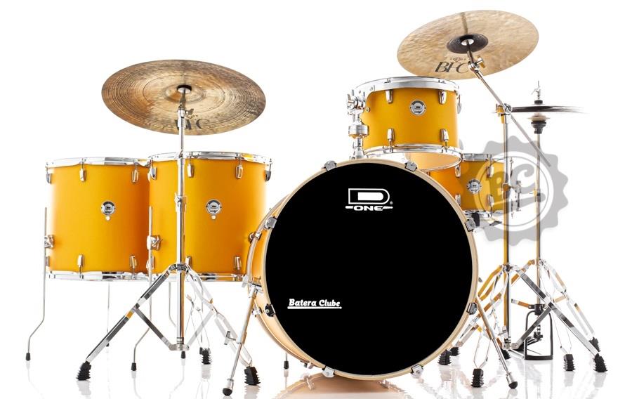Bateria D-One Rocket Rock Orange Satin com Bumbo 24", tom 13", surdos 16" e 18", Caixa 14x8" e Ferragens