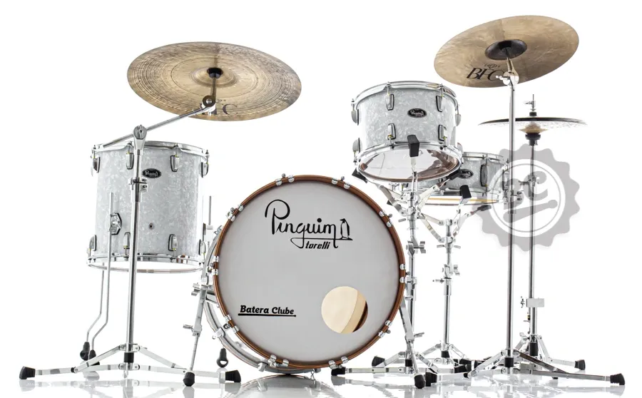 Bateria Pinguim Madrepérola com Bumbo 20", 12", 14", Caixa e Ferragens Vintage (LIQUIDAÇÃO)