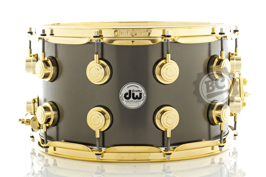 Caixa DW Collectors Satin Black Brass Gold Hardware 14x8" com aros True Hoop 3.0mm (Made in USA)
