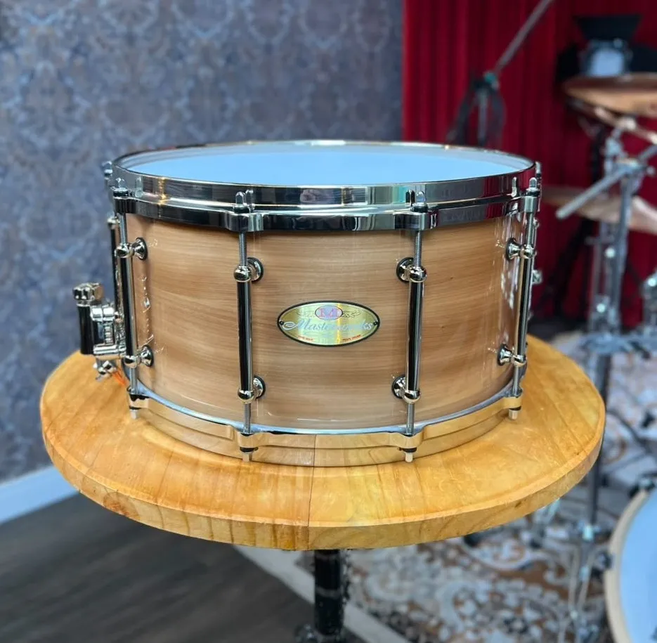 Caixa Pearl Masterworks Custom Natural Gum Wood Maple 14x7" automático SR-1000 e Aros Mastercast