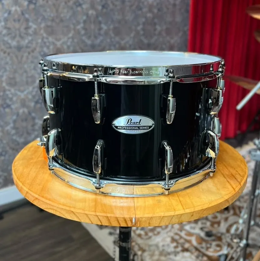 Caixa Pearl Professional Series Maple Piano Black 14x8" padrão Masters Series