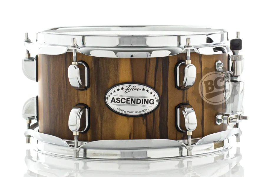 Caixa Zellmer by Spanking Ascending Black Wood 10x5.5" com caneca para holder e casco em Basswood