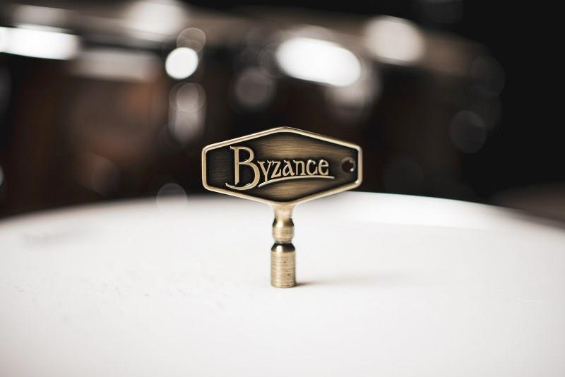 Chave de Afinação Meinl Byzance Drum Key Antique Bronze Plated MBKB padrão superluxo