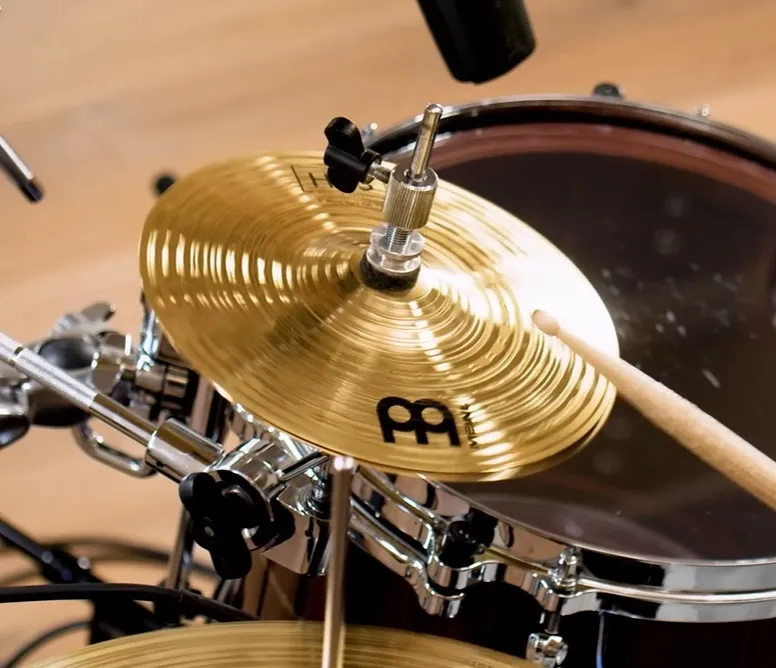 Chimbal Meinl HCS Micro Stack Hats 8" Mini Hihat de efeito em Brass