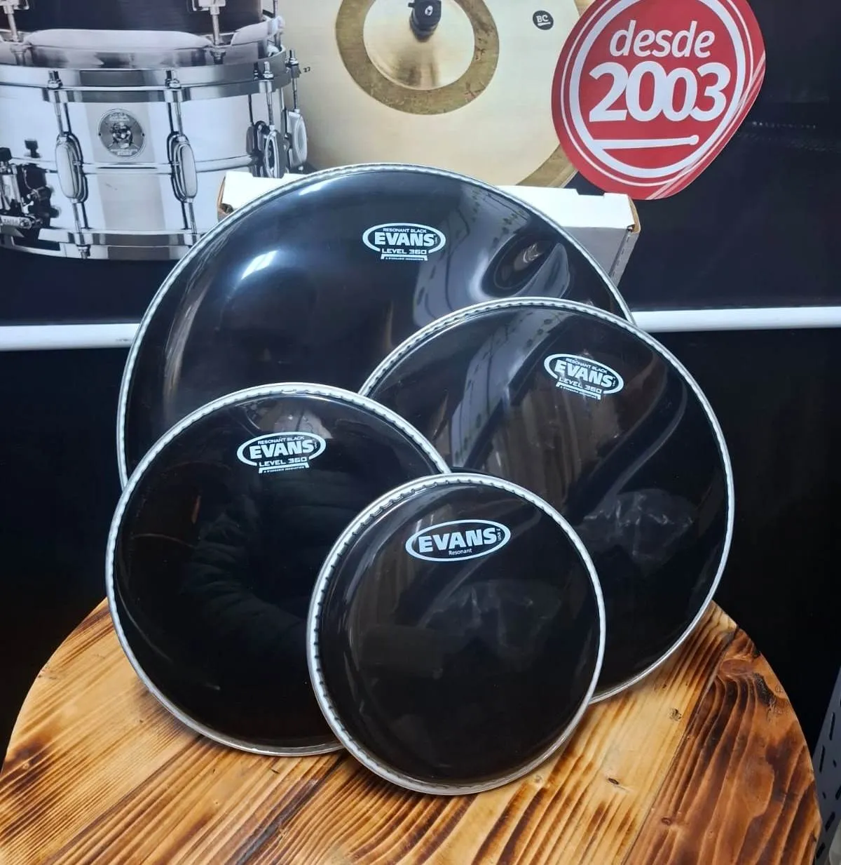 Kit de Pele Evans Genera Resonant Black (LIQUIDAÇÃO) 8",10",12",16" resposta com filme mais macio Mostruário