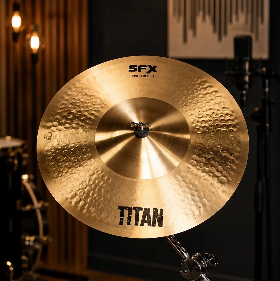 Ride Titan SFX Series Power Bell Mini Ride 18" com cúpula gigante de 7" TNS18PB