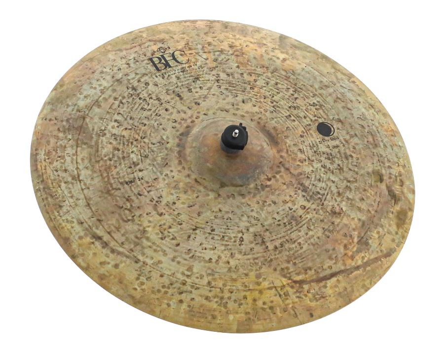 Ride BFC Brazilian Finest Cymbals Dry Dark 24" DDR24 em Bronze B20