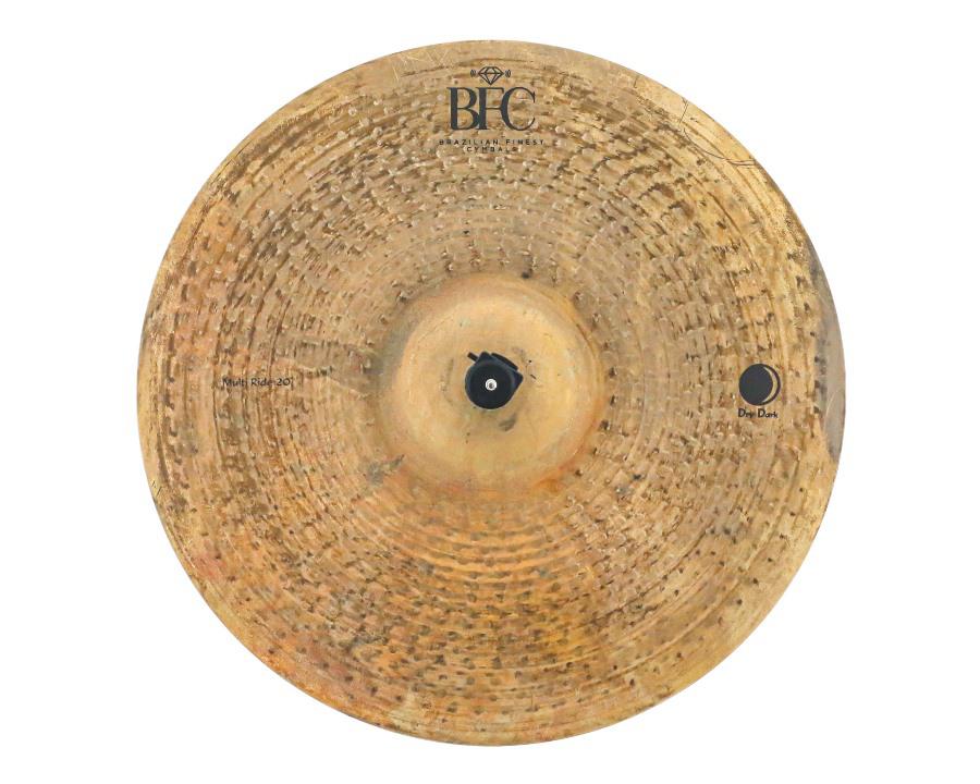 Ride BFC Brazilian Finest Cymbals Dry Dark Multi 20" Crash Ride DDM20 em Bronze B20
