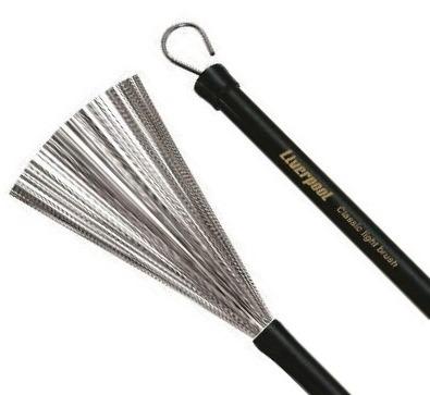 Vassourinha Liverpool Classic Light Brush VA-182 com Puxador e Cerdas de Aço (11252)