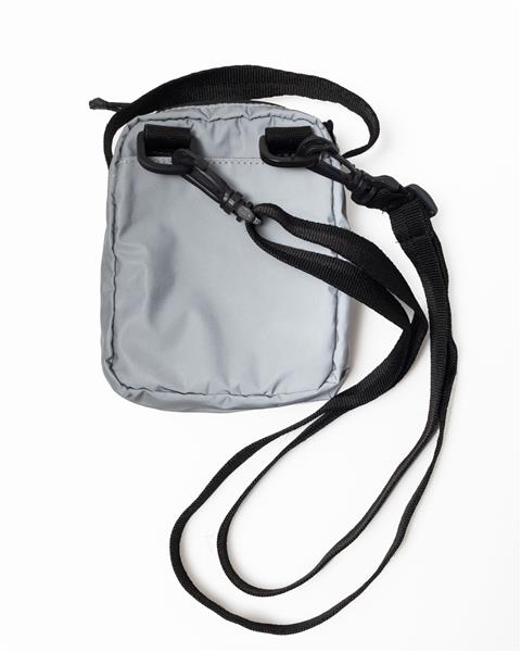 Shoulder Bag Fire Square Logo (Cinza/Refletiva) : ACESSÓRIOS