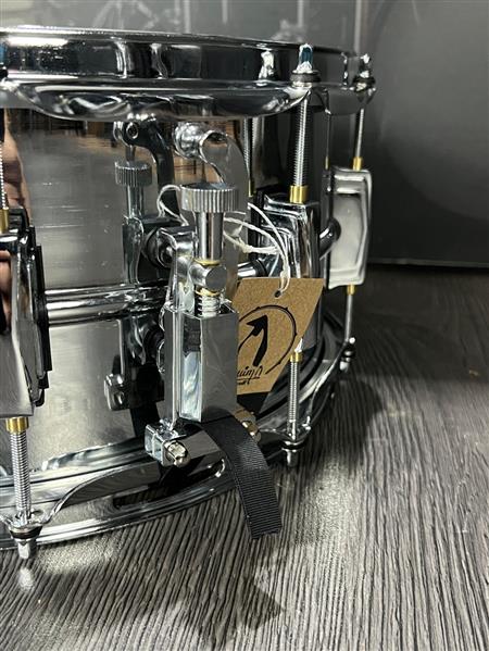 Caixa pinguim alumínio 14x6,5 cromada Ice : Caixas de Baterias