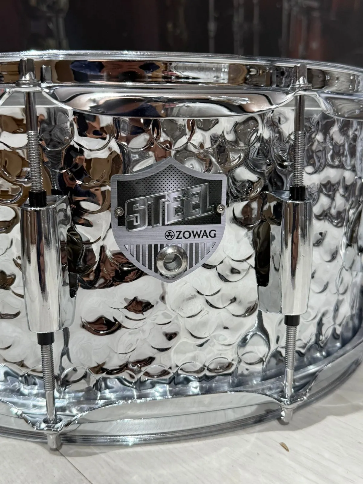 Caixa Zowag Martelada Steel 14x6,5