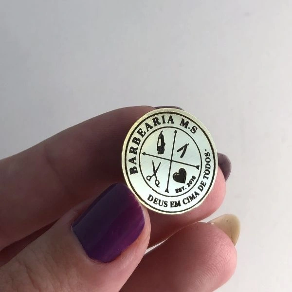 Broche de Metal Redondo Linha Premium