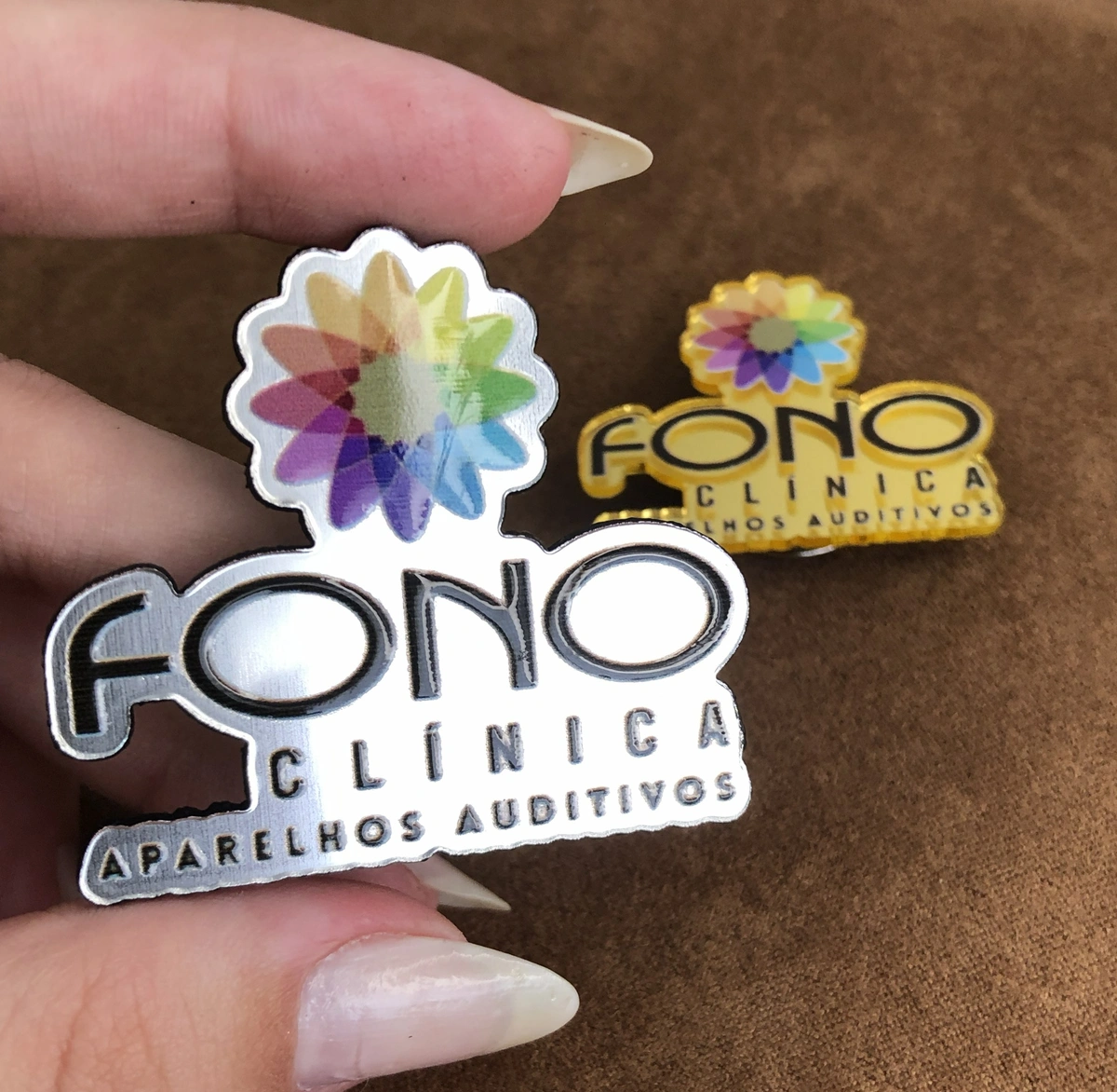 Broche Formato Personalizado Acrílico Grande