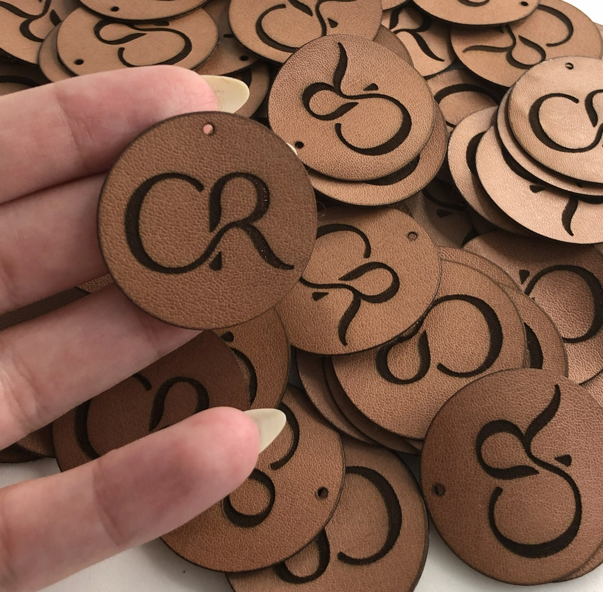Etiqueta de Couro Personalizada