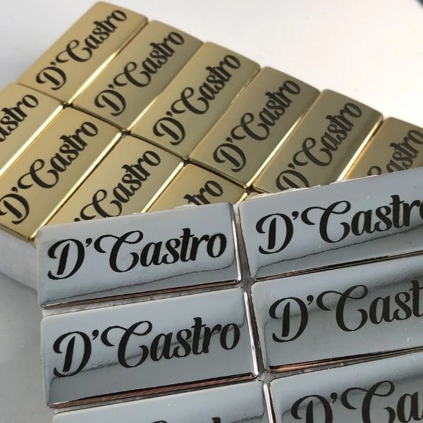 Etiqueta Metal com Garra 3,5x1,5cm