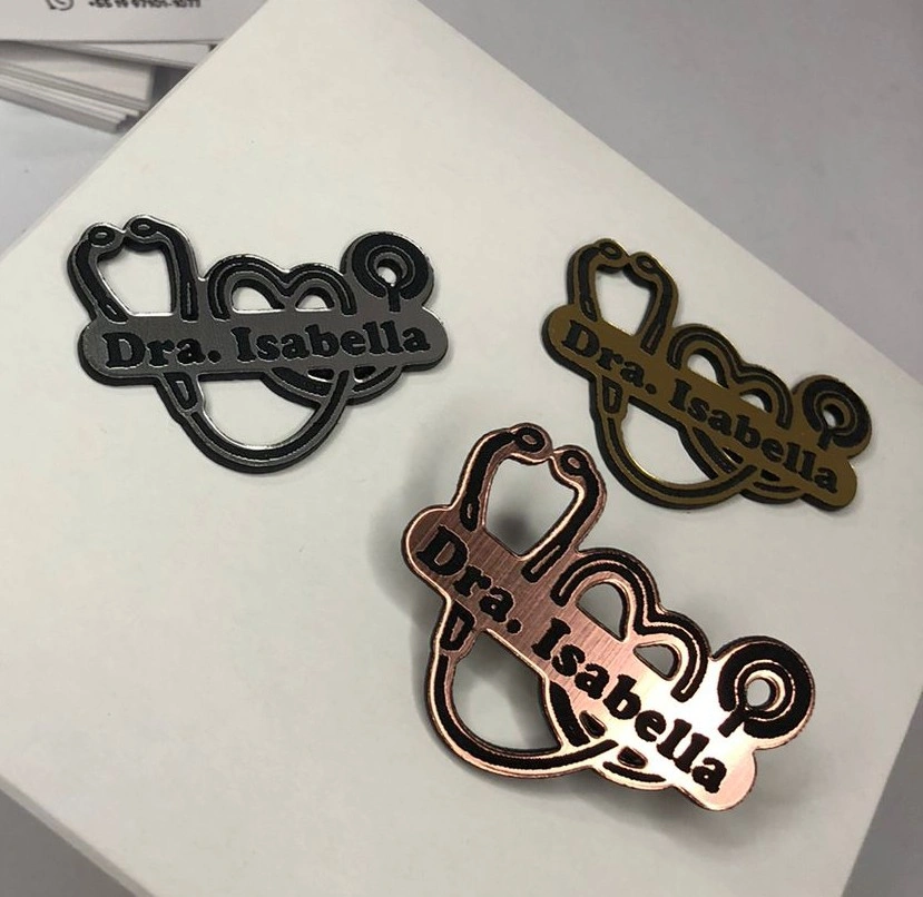 Broche de Doutor Personalizado para Jaleco